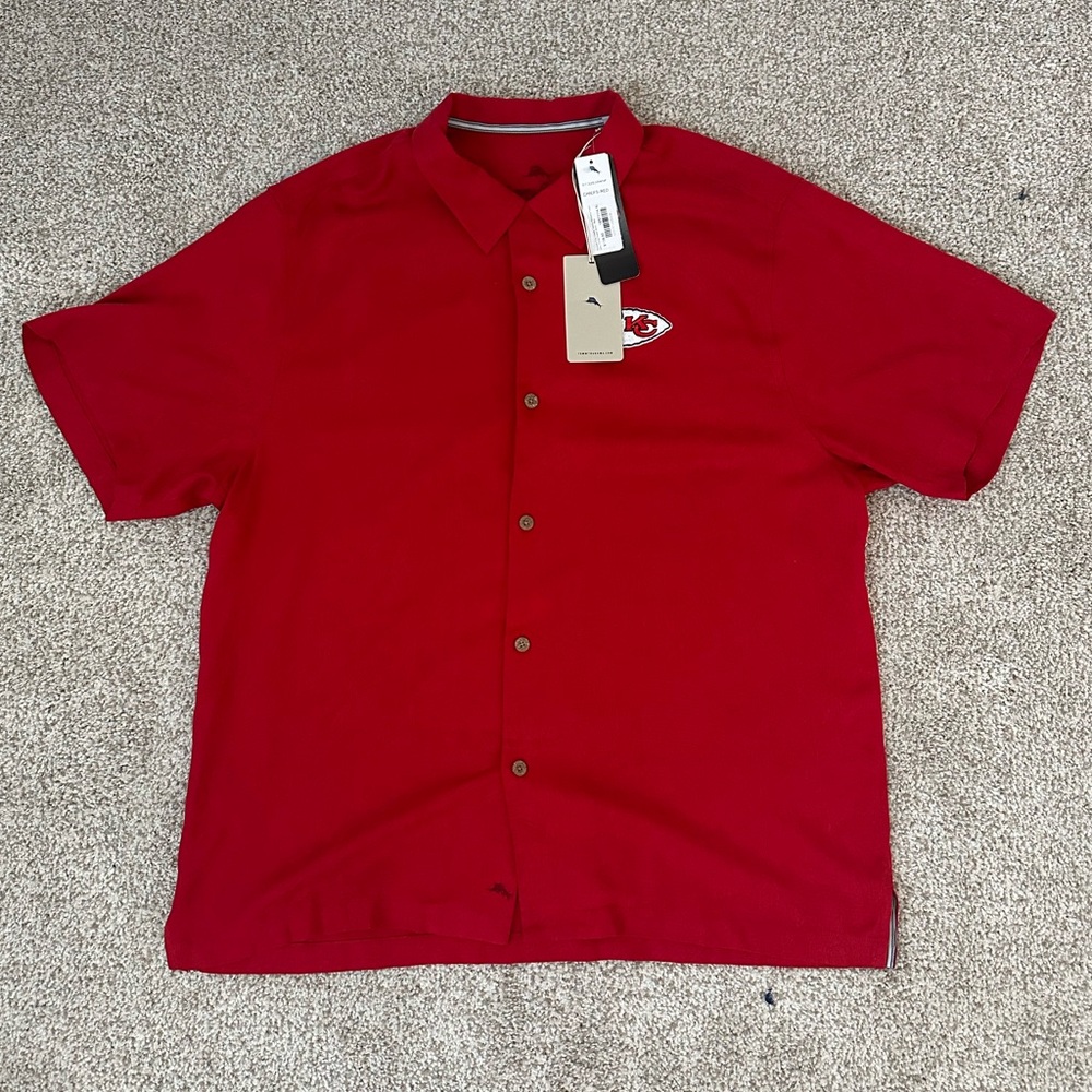 NWT Tommy Bahama Kansas City Chiefs Red Tropic Isles Short Sleeve Dress shirt